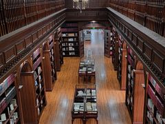 -武汉大学图书馆·文理学部总馆