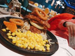 -汤姆家的牛排意面披萨(新城市广场店)