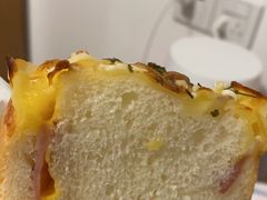 -HOT CRUSH趁热集合·现烤面包(环球港店)