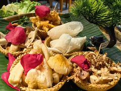 -菌彩云南野生菌火锅(万达广场店)