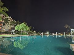 -亚龙湾希尔顿自助餐厅·海鲜·烧烤·沙滩BBQ·现场乐队