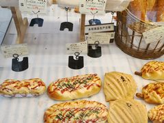 -光明牛奶棚(南泉店)