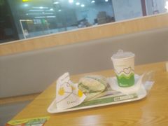 -德克士(场中路店)