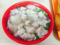 -张阿三馄饨店