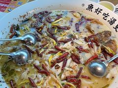 -江渔儿酸菜鱼(奥园广场金发购物中心店)