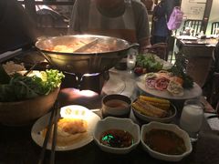 -湊湊火锅·茶憩(新中关购物中心店)