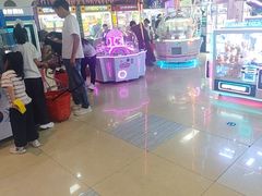 -直通车欢聚中心(崇州万达店)