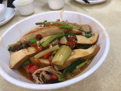 -红色湘菜馆(春风店)