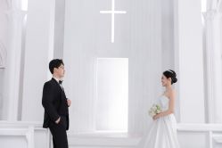 -都市丽人婚纱摄影