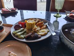 -雾山韩式烤肉·海南糟粕&椰子鸡火锅·海景餐厅(三亚绿发山海天JW万豪酒店)