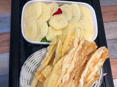 潮汕炸豆腐皮-潮牛禾记•潮汕鲜牛肉火锅(新亚洲店)