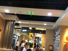 大堂-麦当劳(桃仙机场到达层店)