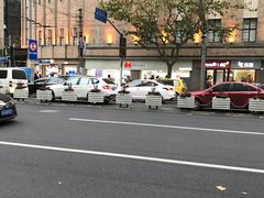 -华为授权体验店(万航渡路)