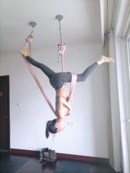 -Yvon yoga 瑜伽·精准体态管理中心