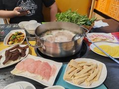 -四季喧黔味豆米火锅(万达广场店)