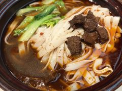 -霸蛮湖南菜·牛肉粉(荣京西街店)