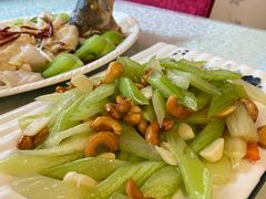 腰果西芹-宝发园名菜馆