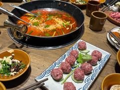 -贵厨酸汤牛肉(小十字店)