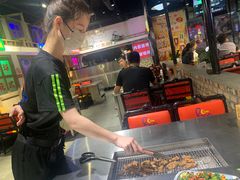 -马路牙子烧烤音乐酒馆(望京店)