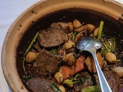 -八府香鸭·啫啫煲(华山路店)