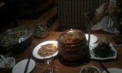 -苹果树下艺术餐厅(宋庄店)