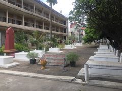 -吐斯廉屠杀博物馆