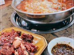 -黄利砖万峰林布依特色酸笋牛肉馆