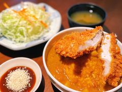 咖喱猪排饭-山杏yama-katsu·吉列炸物