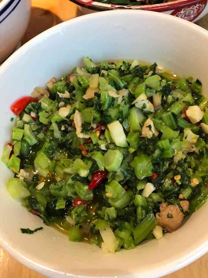 湘·巧手厨娘(小金店)-"价格实惠,可能去得比较晚,免费的餐前小吃.