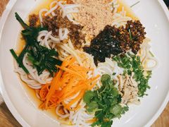 -一朵菌·野生菌探索家火锅(南亚店)