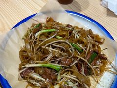 传统干炒牛河-荔银肠粉·非遗手藝(夫子庙店)