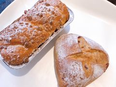 全麦蔓越莓核桃面包-味多美蛋糕(看丹桥店)