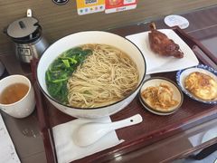 -百年老字号·观振兴蟹黄面·三虾面·苏式面(观前街富仁坊巷店)