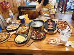 -老东镇啤酒屋海鲜加工·蒸汽海鲜·海鲜烧烤(台东店)