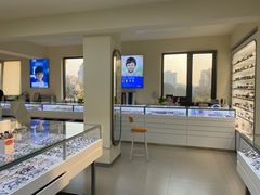 -潘多拉眼镜·蔡司依视路明月(潘家园店)