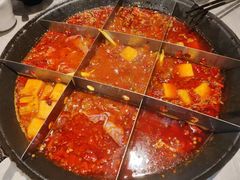 -沸炉重庆老火锅(军事博物馆店)