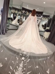 -艾米丽婚纱礼服