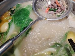 -野山舂·贵州现舂酸汤火锅(鸿通城店)