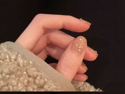-悦指间美甲美睫