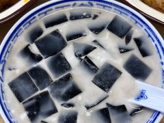 -丽丽三鲜螺蛳粉(田林路店)