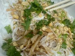 -明本湛江鸡•海鲜小厨(陈家祠店)