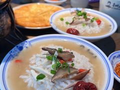 -肖四女乐山跷脚牛肉(南汇大学城生活广场店)
