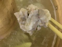 -毛辣果·贵州红酸汤牛肉火锅(西单店)