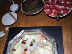 -佬土鹅肠火锅(扬中步行街店)