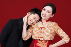 -雪中彩影婚纱摄影·微光艺术中心