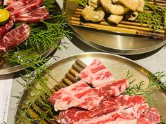 -草家酱蟹炭火烤肉店(珲春南路一店)
