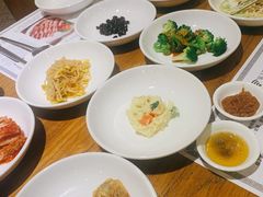 配烤肉小菜-紫霞门韩国料理烤肉(深南东路店)
