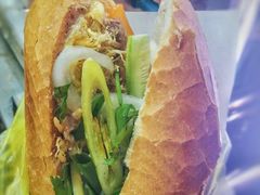 -Bánh Mì Huynh Hoa