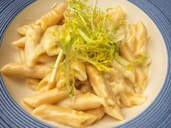 -卡普里披萨·牛扒·下午茶
