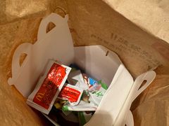 -麦当劳(上海虹桥站30B检票口楼上)